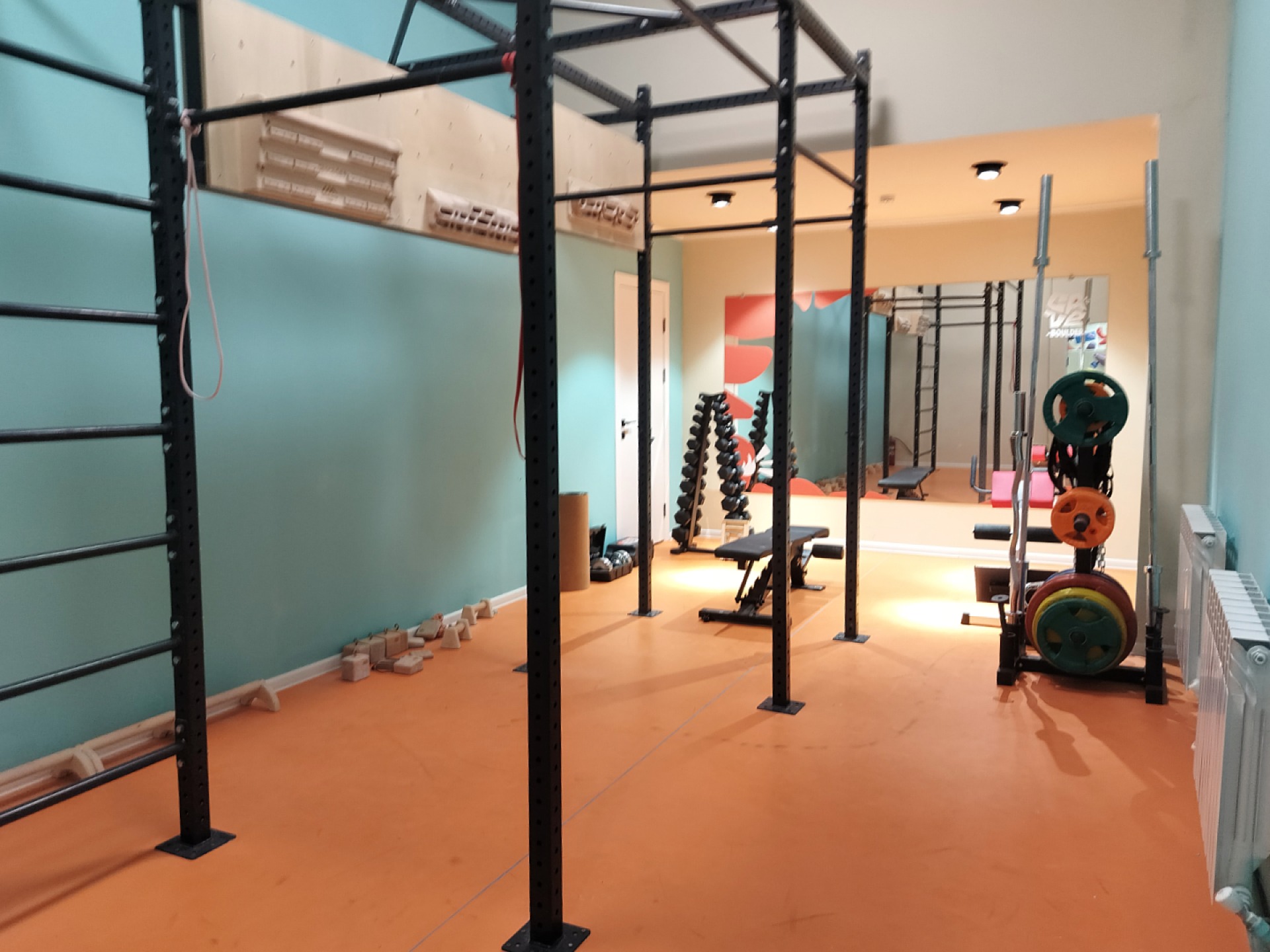 Gym in Cave Boulder