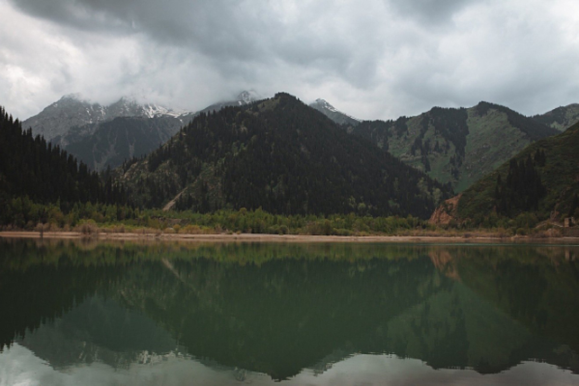 Mountain lake