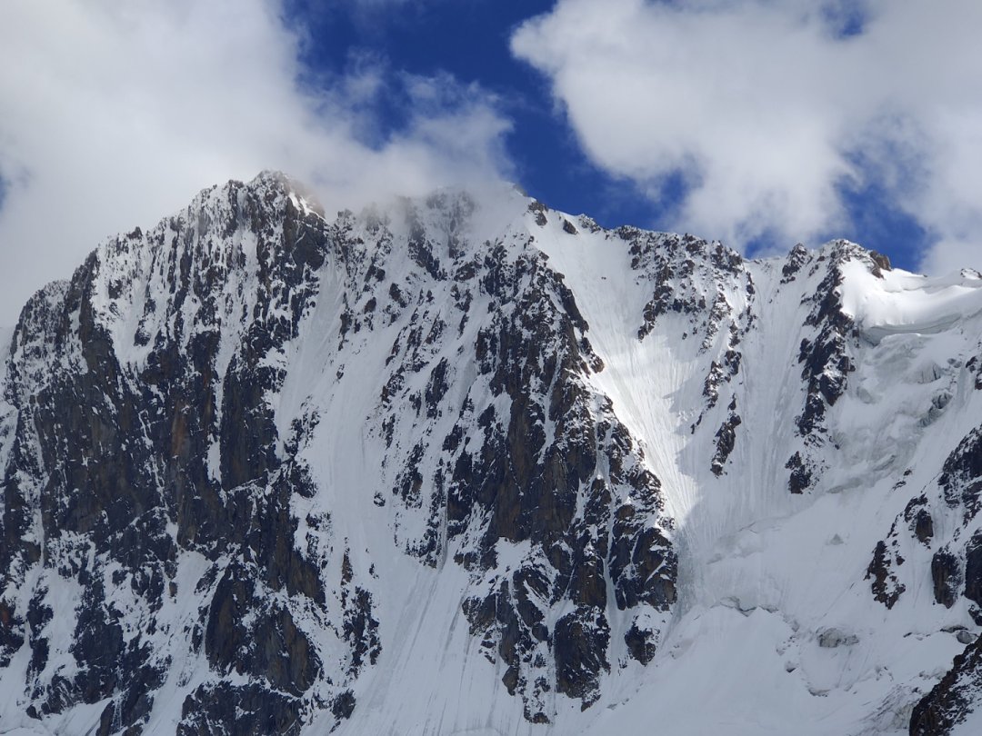 Alpine climbing with guide in Ala Archa