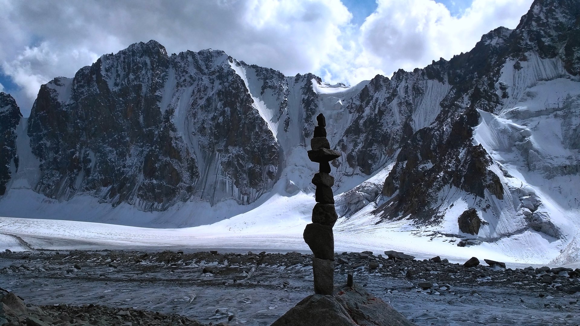 Tuyuk-Su & Ala-Archa: a combined alpine adventure with guide